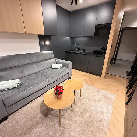 Adelia - Apartmánový Dom Pinea - Mina * Nová Lesná