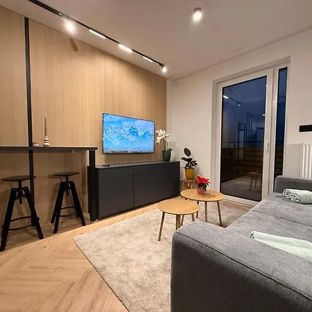 Adelia - Apartmánový Dom Pinea - Mina Nová Lesná